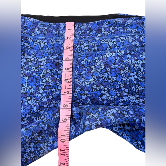 Athleta Floral Prints Blue Purple Crop Athleisure Leggings Ruched Sides size L - Picture 14 of 14